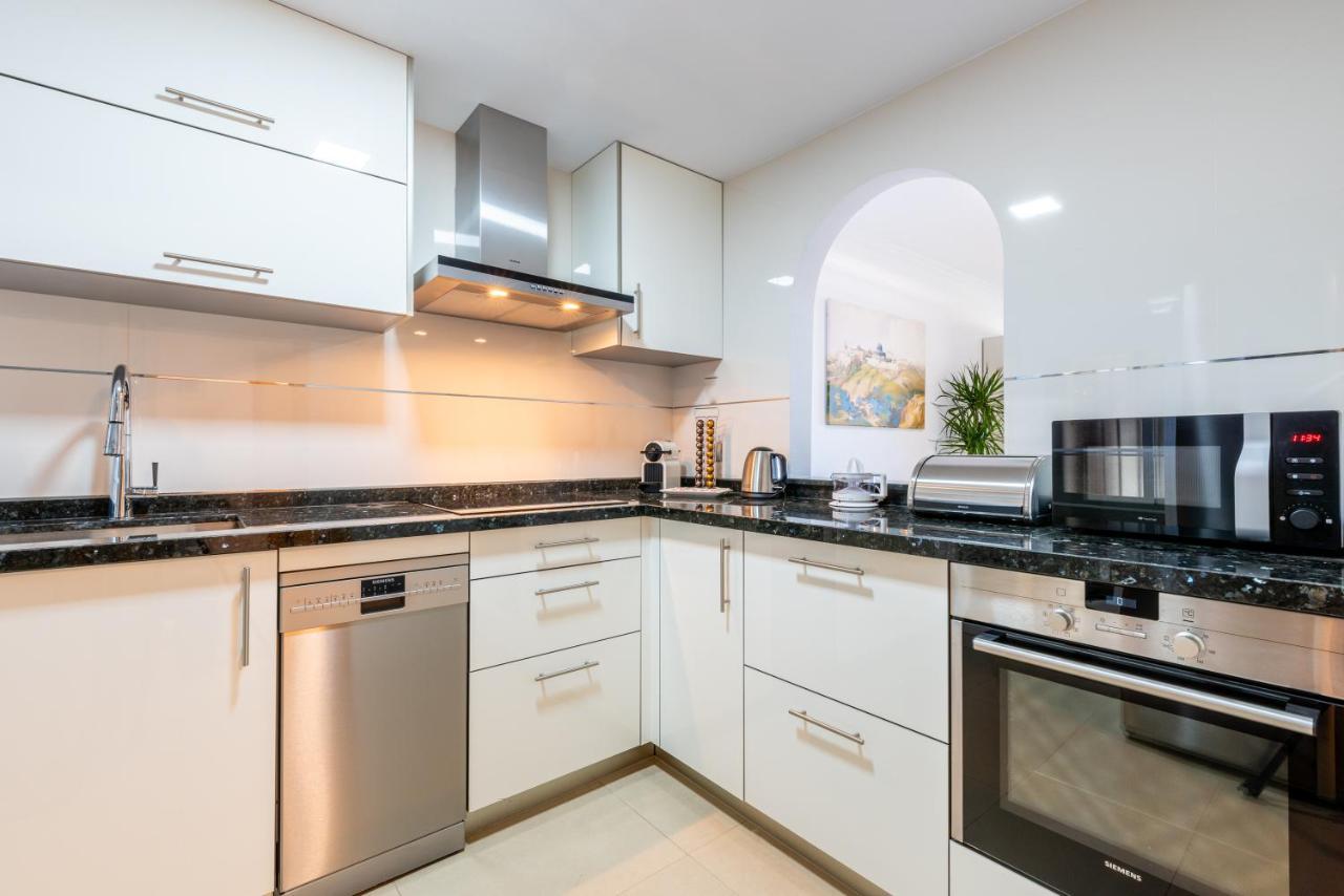 Neptuno Malaga Apartamento De Lujo รินกอนเดลาวิกตอเรีย ภายนอก รูปภาพ