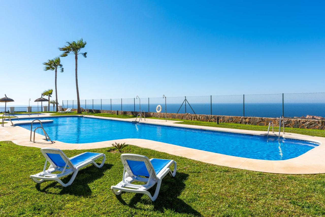 Neptuno Malaga Apartamento De Lujo รินกอนเดลาวิกตอเรีย ภายนอก รูปภาพ