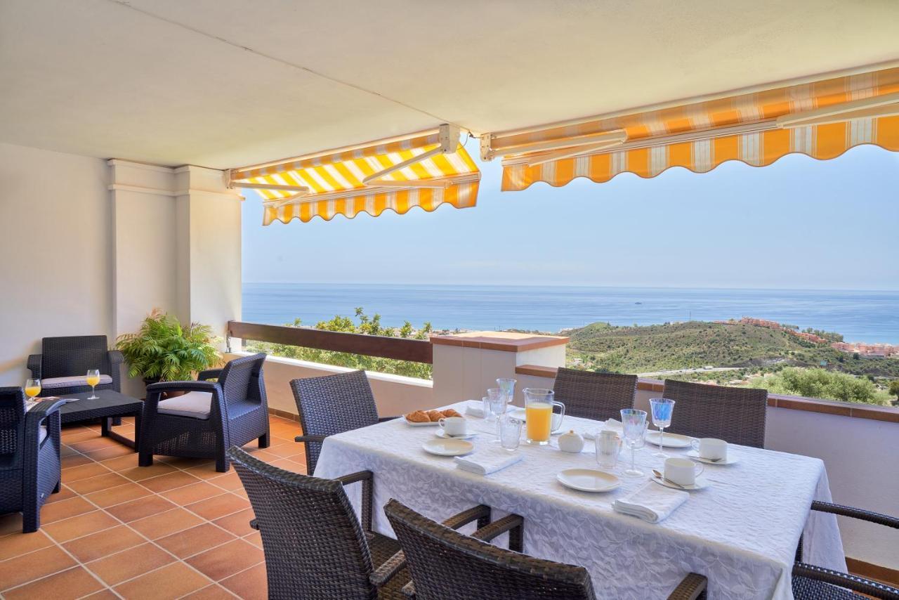 Neptuno Malaga Apartamento De Lujo รินกอนเดลาวิกตอเรีย ภายนอก รูปภาพ