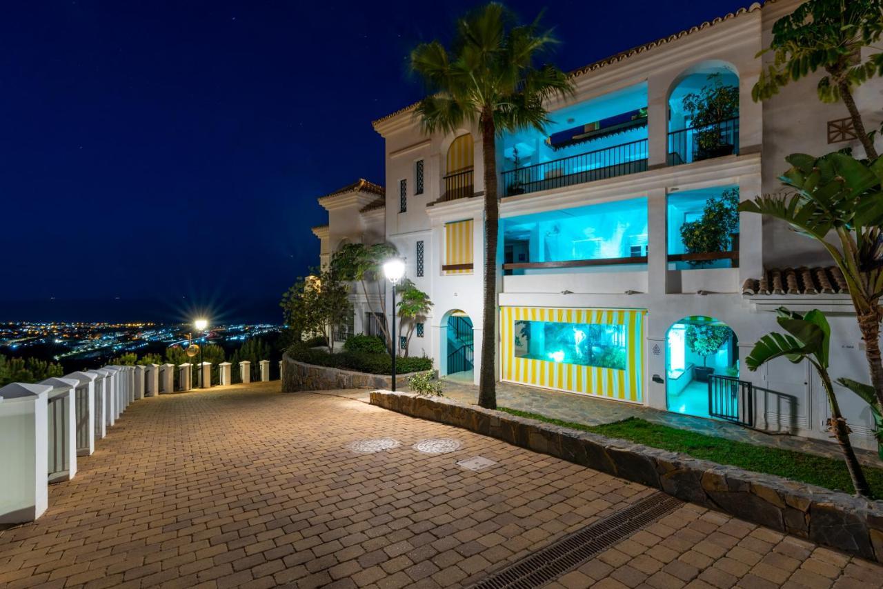Neptuno Malaga Apartamento De Lujo รินกอนเดลาวิกตอเรีย ภายนอก รูปภาพ